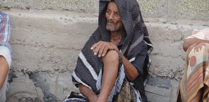 Hot iftar meals in Yemen, Senegal or Morocco