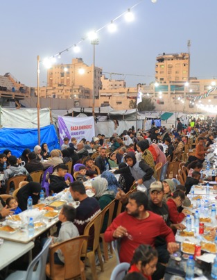 Human Appeal hosts global Grand Iftars, providing over 250,000 meals for vulnerable people this Ramadan